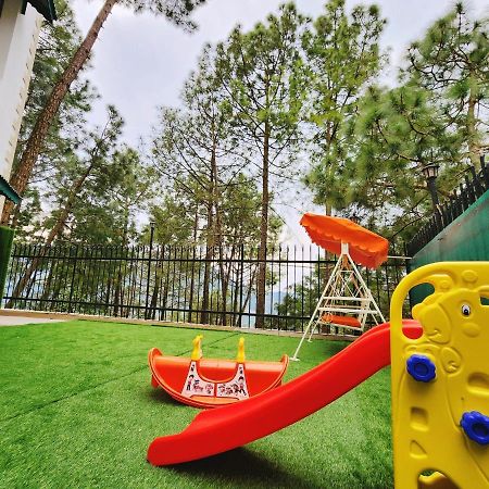 Hotel Bliss Касаули Екстериор снимка