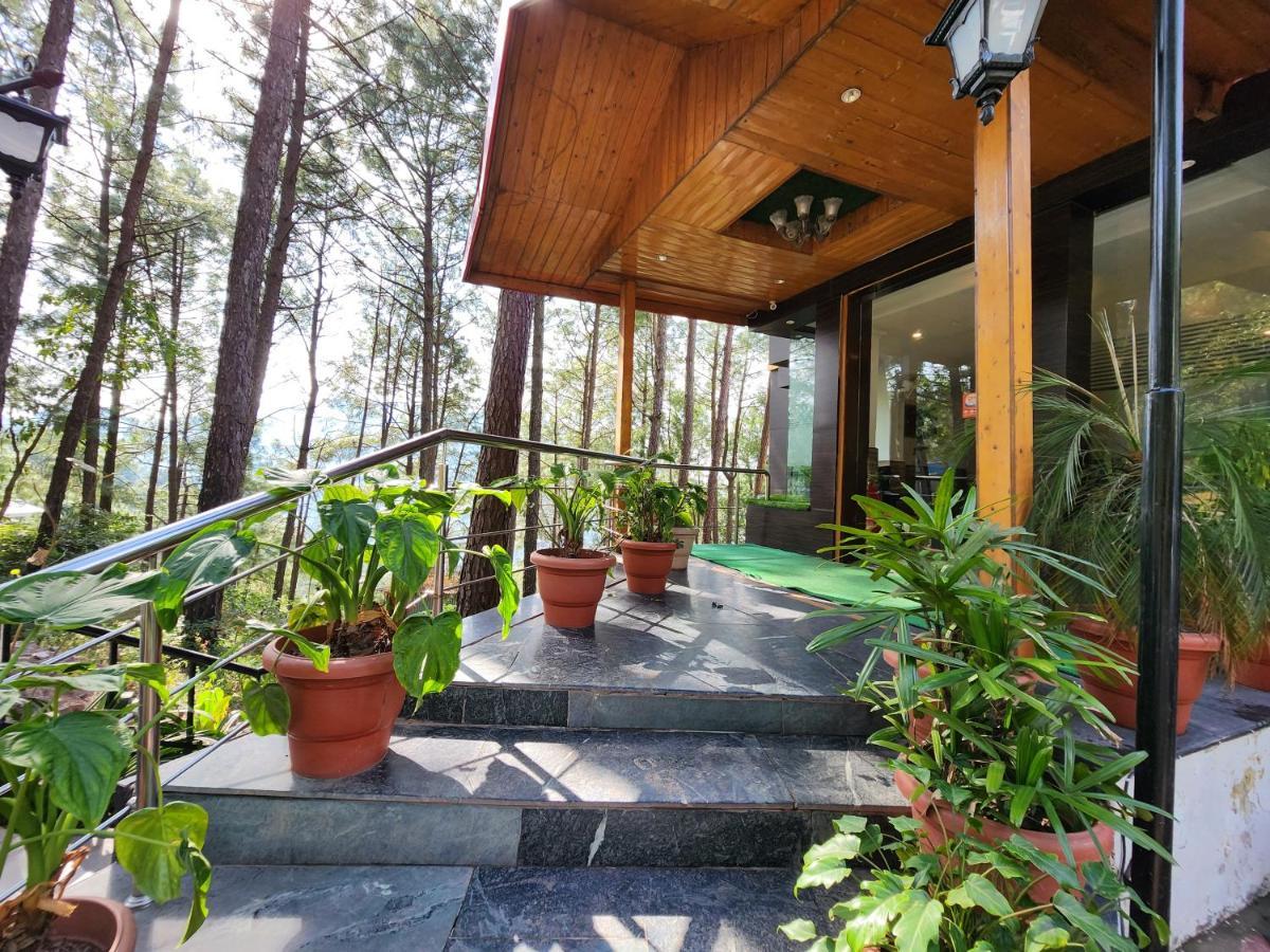 Hotel Bliss Касаули Екстериор снимка