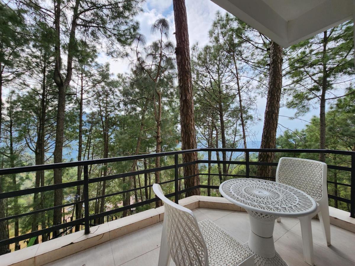 Hotel Bliss Касаули Екстериор снимка