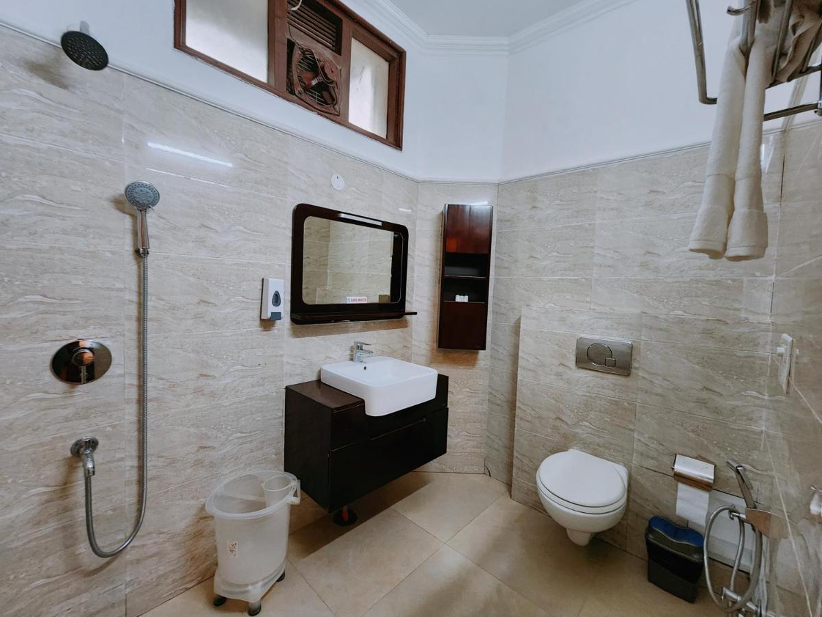 Hotel Bliss Касаули Екстериор снимка