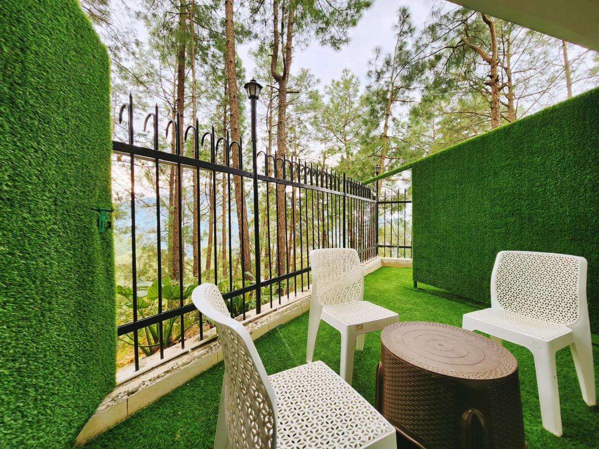 Hotel Bliss Касаули Екстериор снимка