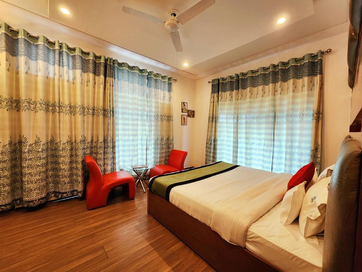 Hotel Bliss Касаули Екстериор снимка